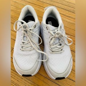 Women’s white Hoka Bondi SR, used women’s US 8